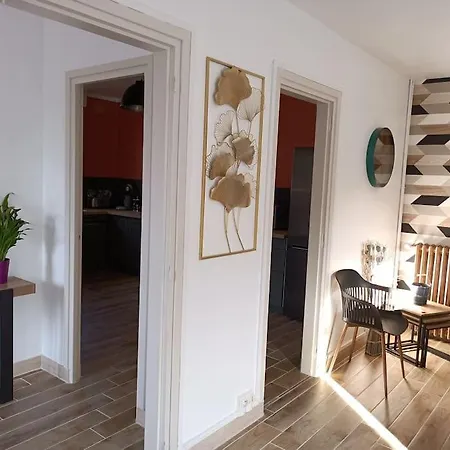 Maison De Avec Exterieur Au Calme.