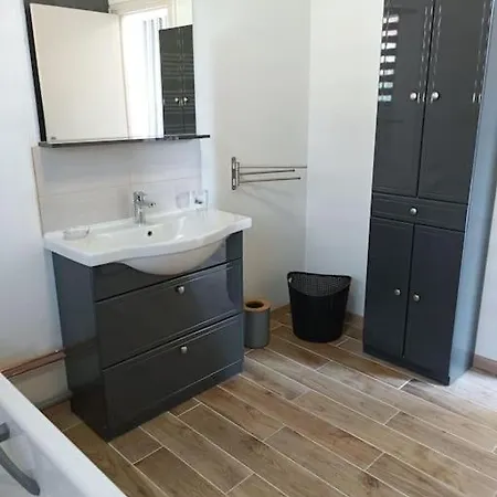 Maison De Avec Exterieur Au Calme. Semesterbostad