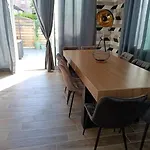 Maison De Avec Exterieur Au Calme.