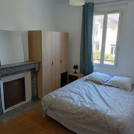 Maison De Avec Exterieur Au Calme. *