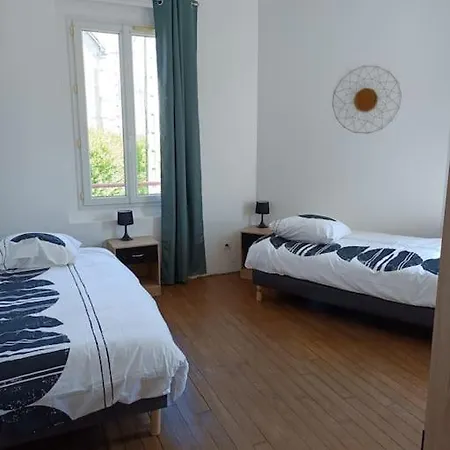 Maison De Avec Exterieur Au Calme. *