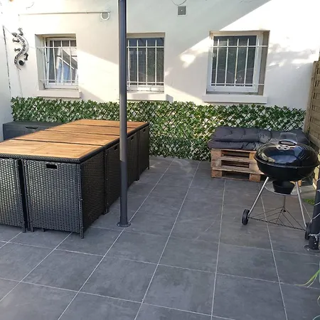 Maison De Avec Exterieur Au Calme. 펜션 *