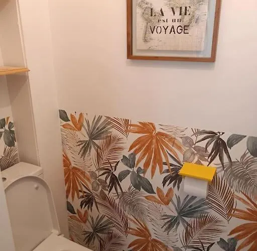 Holiday home Maison De Avec Exterieur Au Calme. *