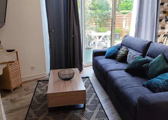 Maison De Avec Exterieur Au Calme. Holiday home *